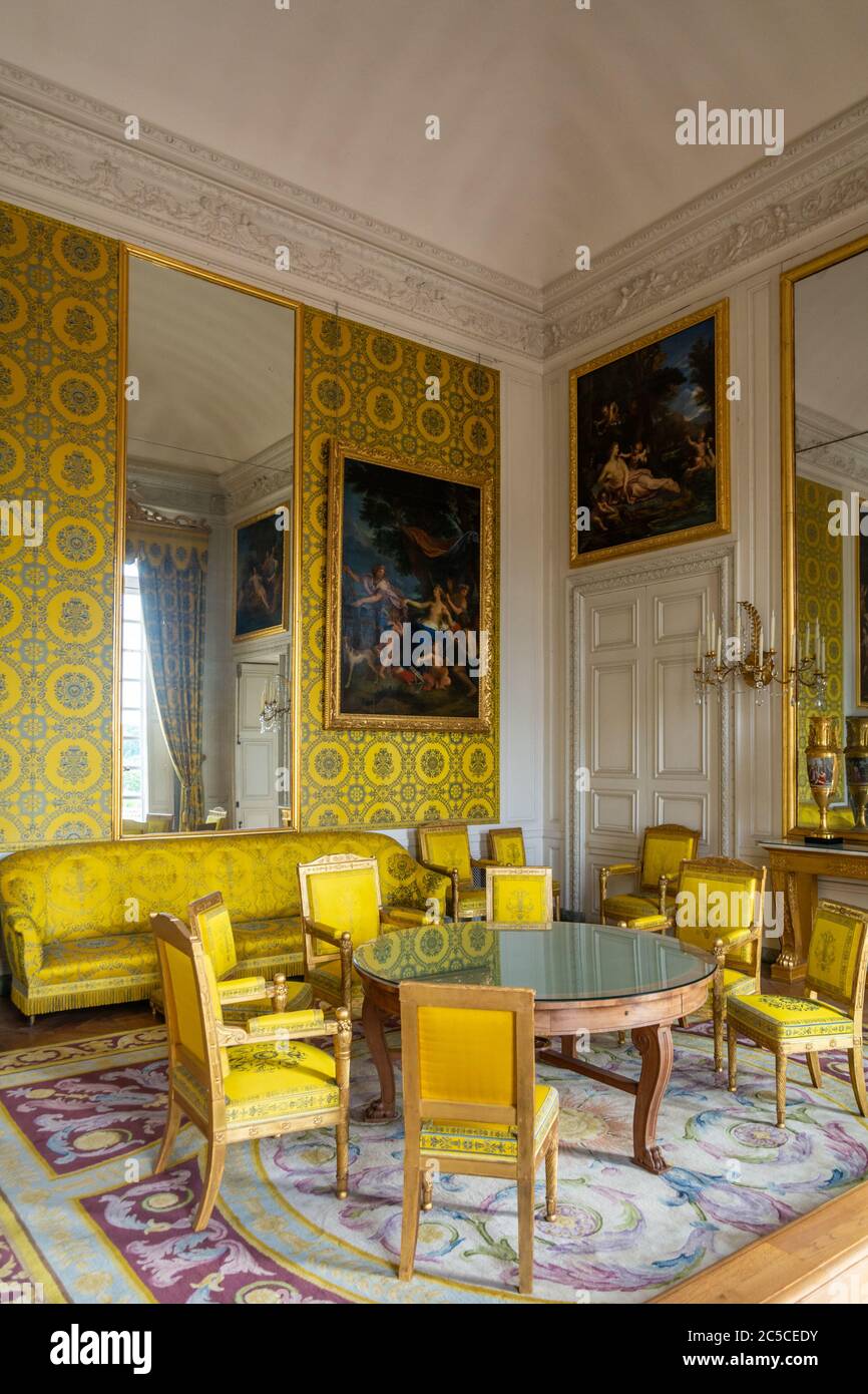 Chambre jaune dans le Grand Trianon Palace Banque D'Images