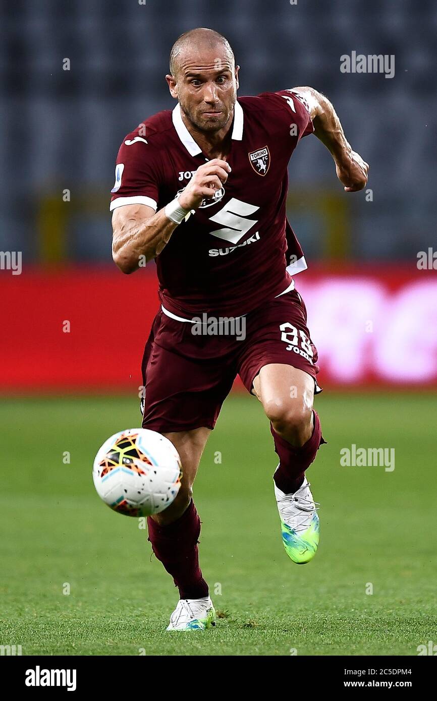 Turin, Italie. 30 juin 2020. TURIN, ITALIE - 30 juin 2020 : Lorenzo de Silvestri du FC de Turin en action pendant la série UN match de football entre le FC de Turin et le SS Lazio. (Photo de Nicolò Campo/Sipa USA) crédit: SIPA USA/Alay Live News Banque D'Images