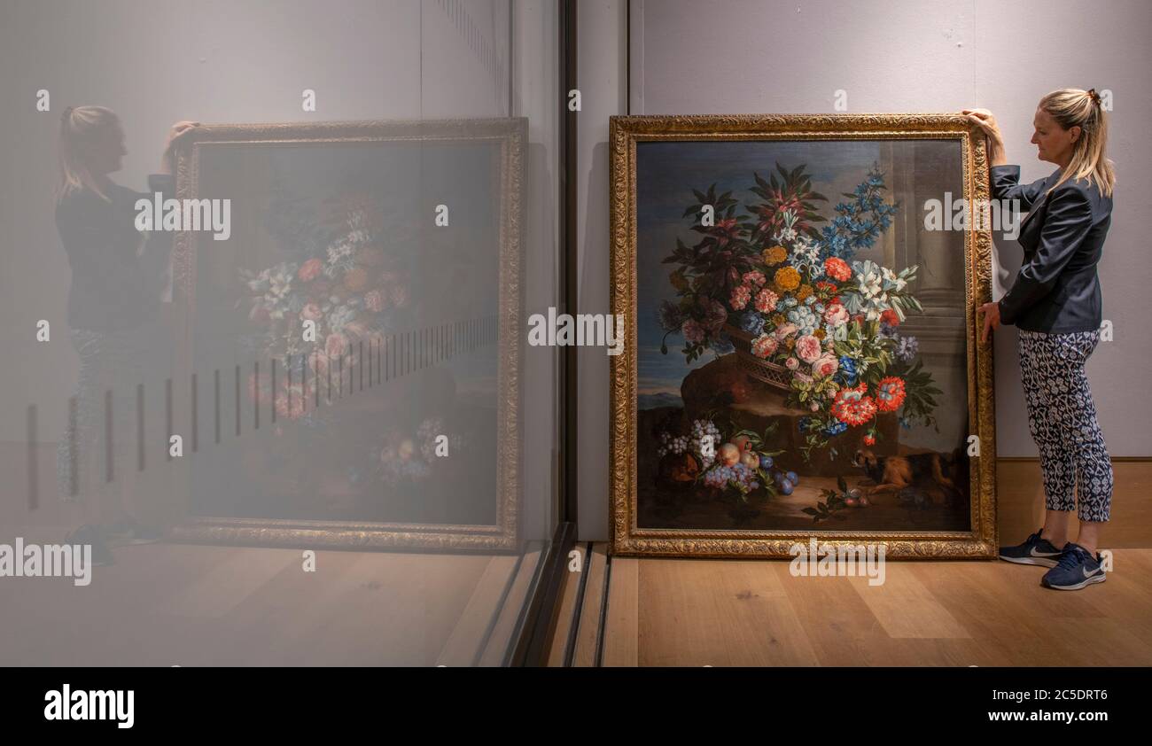 Bonhams, New Bond Street, Londres, Royaume-Uni. 2 juillet 2020. Bonhams peintures Old Masters Prévisualiser la vente, avec la vente qui se tiendra les 7 et 8 juillet, pendant la semaine de l'art de Londres. Image : Jean-Baptiste Monnoyer (Lille 1636-1699 Londres). La vie d'un panier de fleurs par une colonne dans un paysage avec un roi Charles spaniel, estimation: £60,000-80,000. Crédit: Malcolm Park/Alay Live News. Banque D'Images
