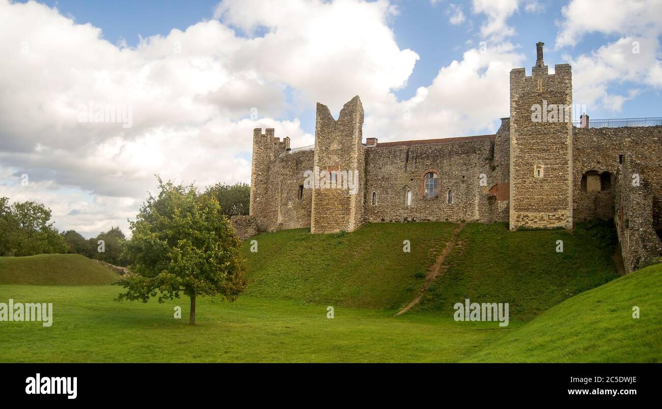 Château médiéval de Framingham sur la colline de Suffolk, en Angleterre. Banque D'Images