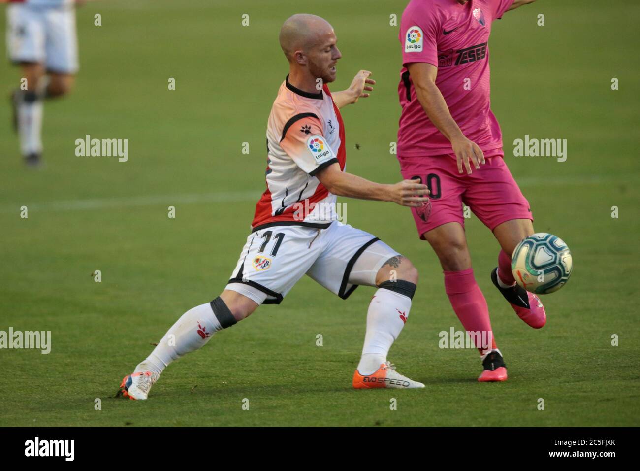 Madrid, Espagne; 02/07/2020.- Rayo Vallecano vs Malaga CF. La Liga SmartBank, deuxième match de football espagnol, le 37, a joué au Vallecano Stadium à Madrid. ISI Rayo Vallecano joueur photo: Juan Carlos Rojas/Picture Alliance | utilisation dans le monde entier Banque D'Images