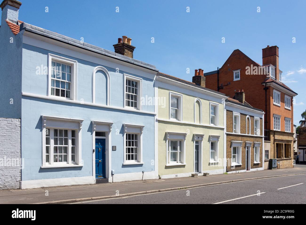 Maisons d'époque, Station Road, Hampton, Borough of Richmond upon Thames, Grand Londres, Angleterre, Royaume-Uni Banque D'Images