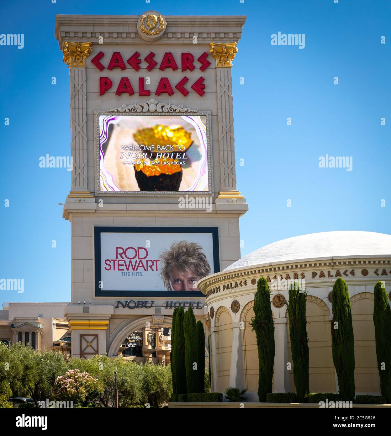 Las Vegas, Nevada, États-Unis. 2 juillet 2020. ***COUVERTURE DE LA MAISON*** Nobu Hotel Caesars Palace accueille les clients de retour sur le chapiteau Caesars Palace, représenté au moment où Caesars Entertainment Corporation reprend ses activités à l'hôtel Nobu Caesars Palace à Las Vegas, Nevada, le 2 juillet 2020. Crédit : Erik Kabok Photographie/Media Punch/Alamy Live News Banque D'Images