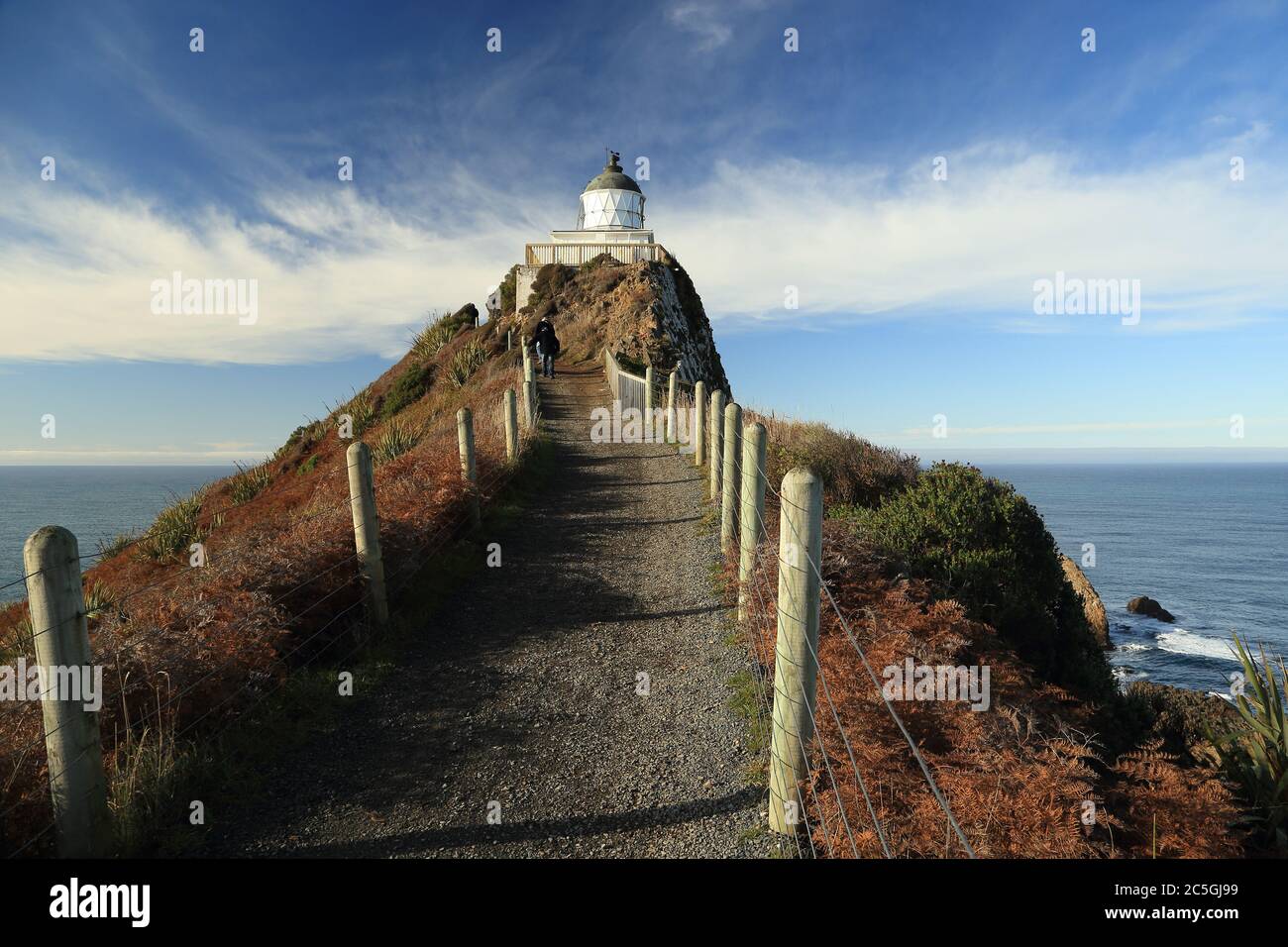 Nugget point et phare dans le sud de l'Otago Nouvelle-Zélande Banque D'Images