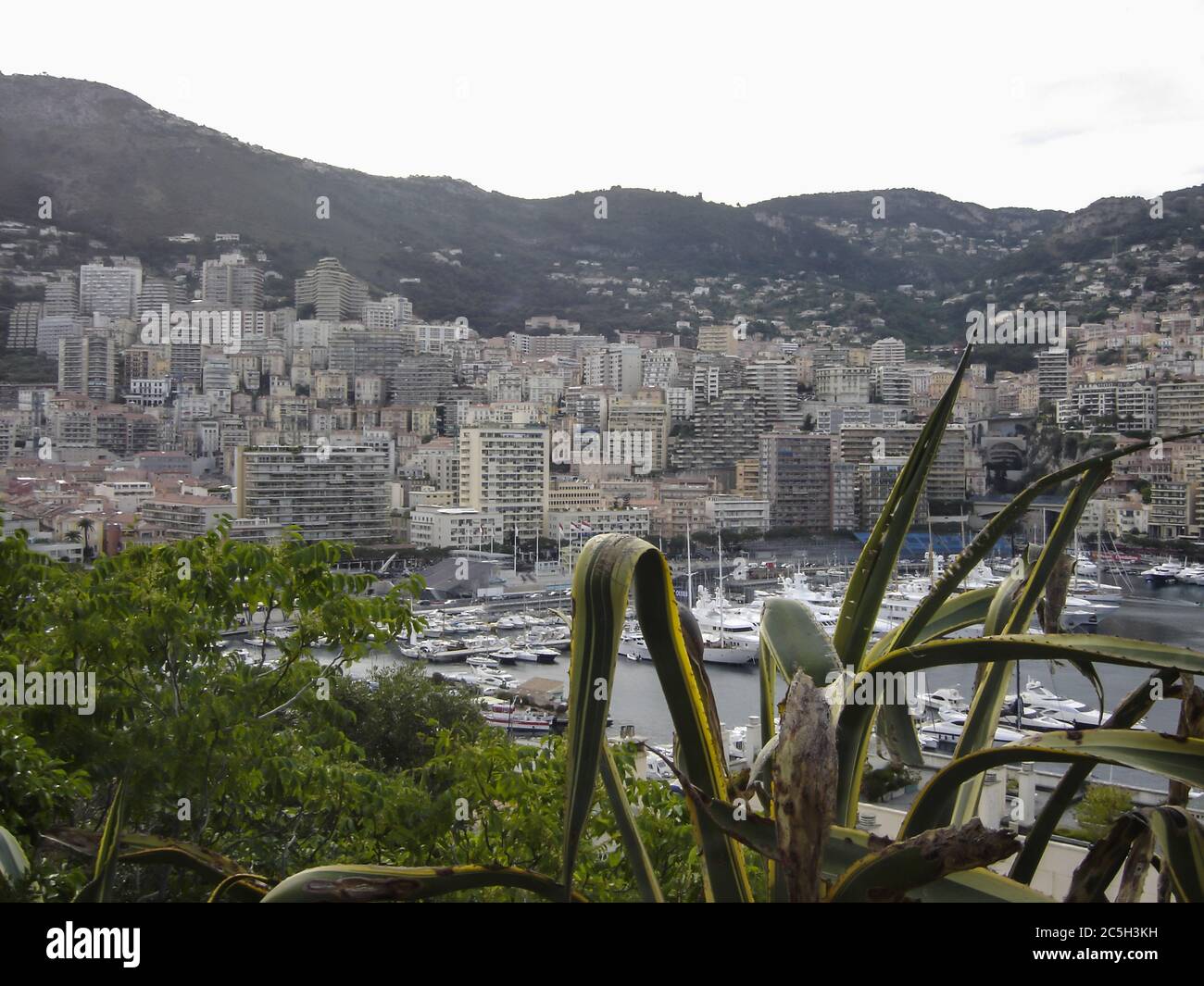 vue panoramique sur montecarlo et le port de l'its Banque D'Images