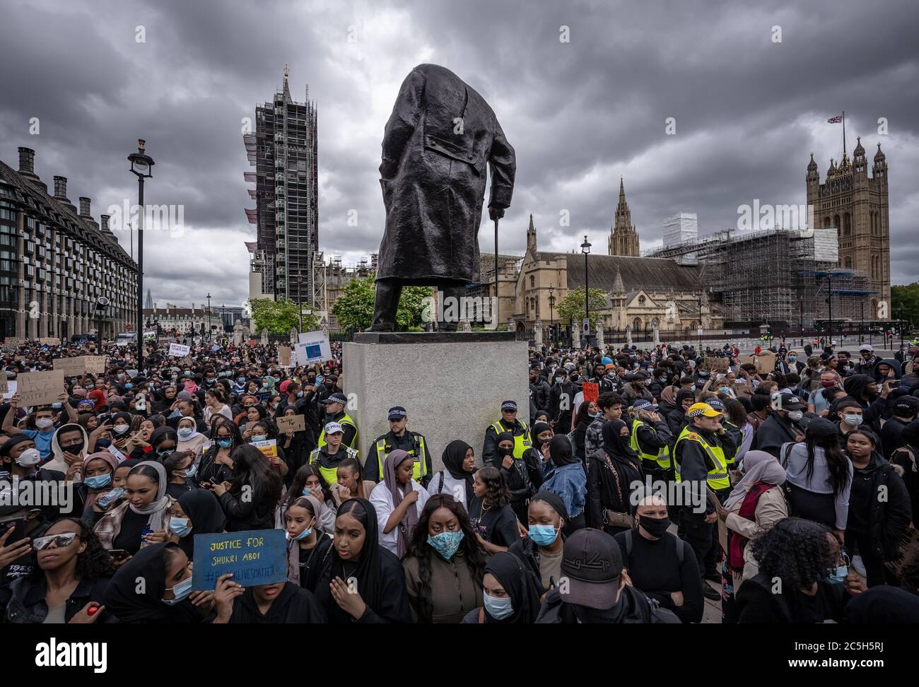 Des centaines de personnes se rassemblent pour protester contre la « justice pour Shukri Abdi » soutenue par Back Lives Matter. Londres, Royaume-Uni. Banque D'Images