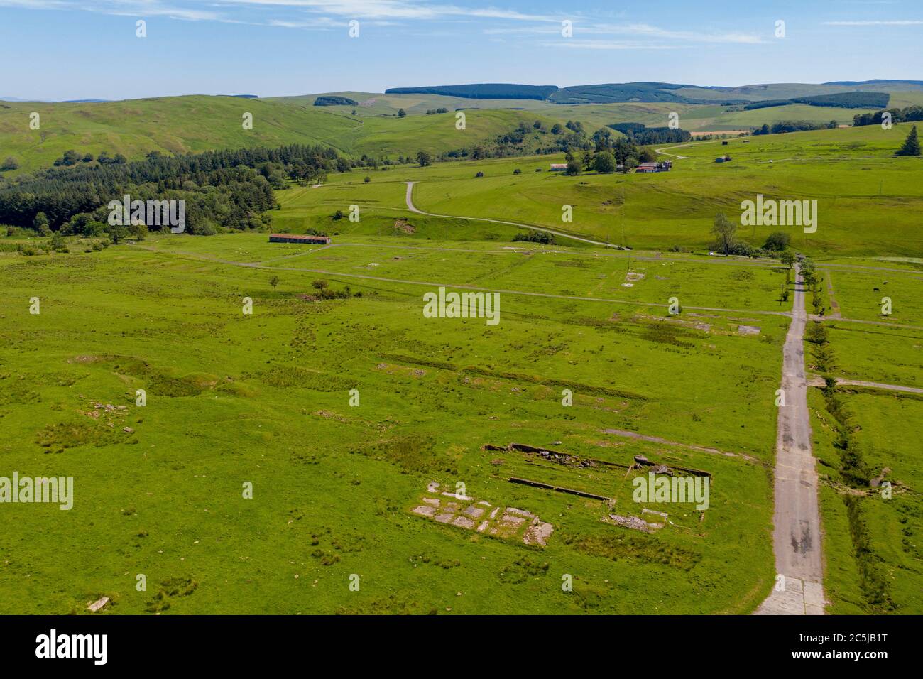 Vue aérienne de Stobs Camp, un ancien camp militaire et internement situé juste à l'extérieur de Hawick, dans les frontières écossaises. Banque D'Images