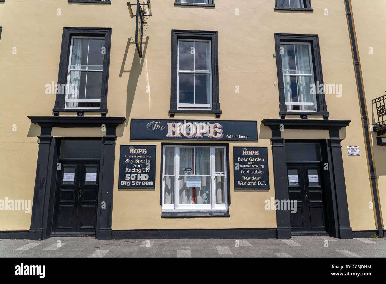 Southend-on-Sea, Royaume-Uni. 3 juillet 2020. L'hôtel Hope sur le front de mer, qui restera fermé. Les pubs, restaurants et salons de coiffure de Southend-on-Sea se préparent à rouvrir après la pandémie de virus corona covid-19. Tous les pubs ne rouvriront pas le 4 juillet. Certains ont indiqué qu'ils ouvriront plus tard. Penelope Barritt/Alay Live News Banque D'Images