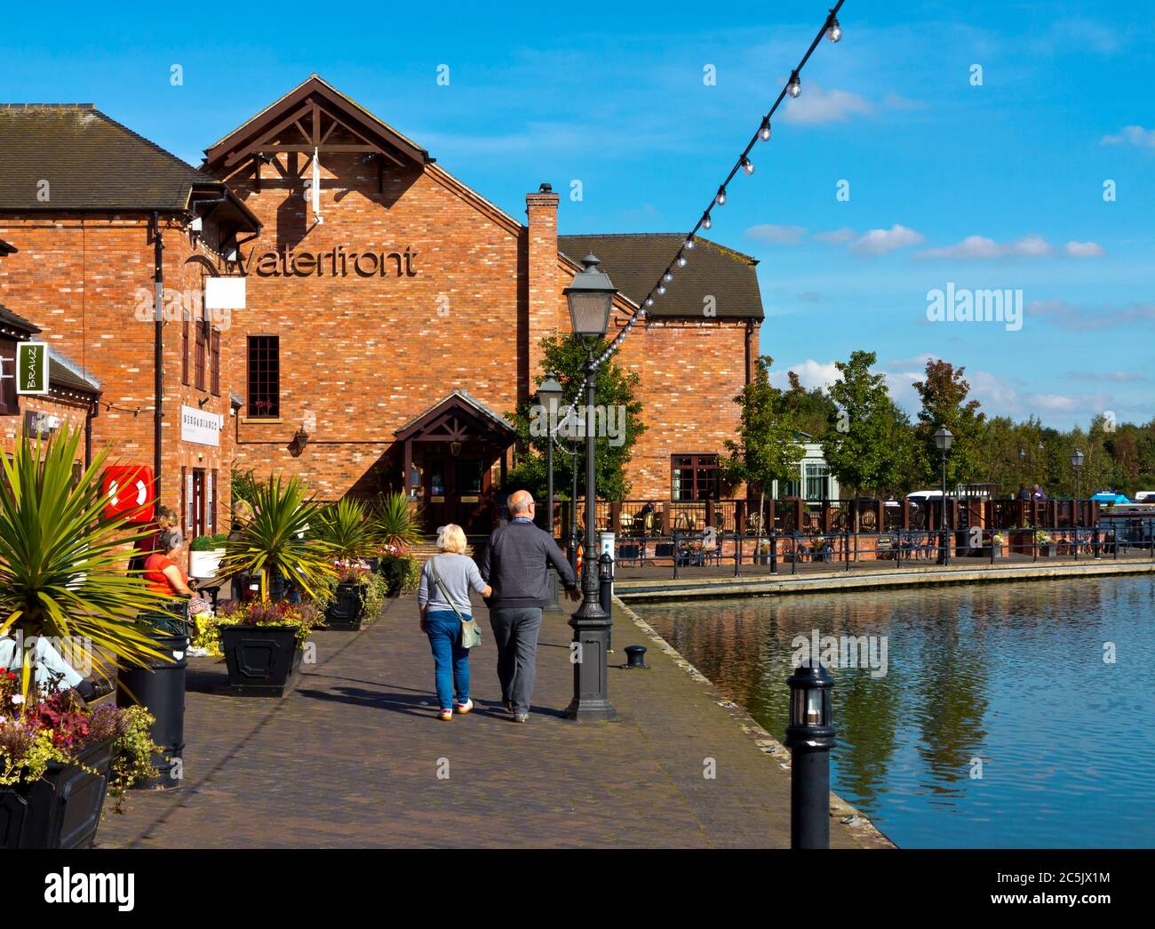 Barton Marina sur le canal Trent et Mersey dans le Staffordshire Angleterre. Banque D'Images