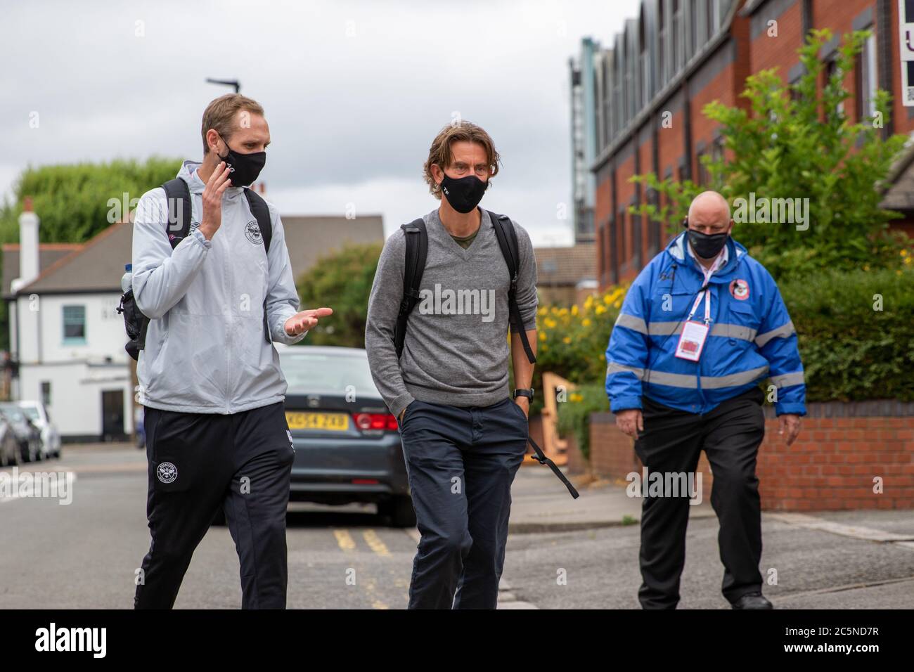Londres, Royaume-Uni. 4 juillet 2020. Thomas Frank, entraîneur en chef de Brentford, arrive à Griffin Park devant le Brentford FC contre Wigan Athletic. Brentford entrer dans le jeu cinq points derrière West Bromm et cherchent à obtenir dans la promotion automatique spot. Crédit : Liam Asman/Alay Live News Banque D'Images