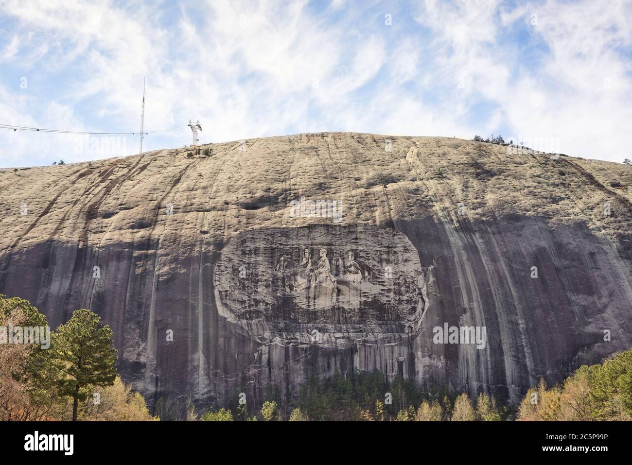 Stone Mountain avec soulagement de roche dans Stone Mountain Park, Géorgie, États-Unis. La sculpture commémorative confédérée est la plus grande sculpture de bas-relief au monde. Banque D'Images