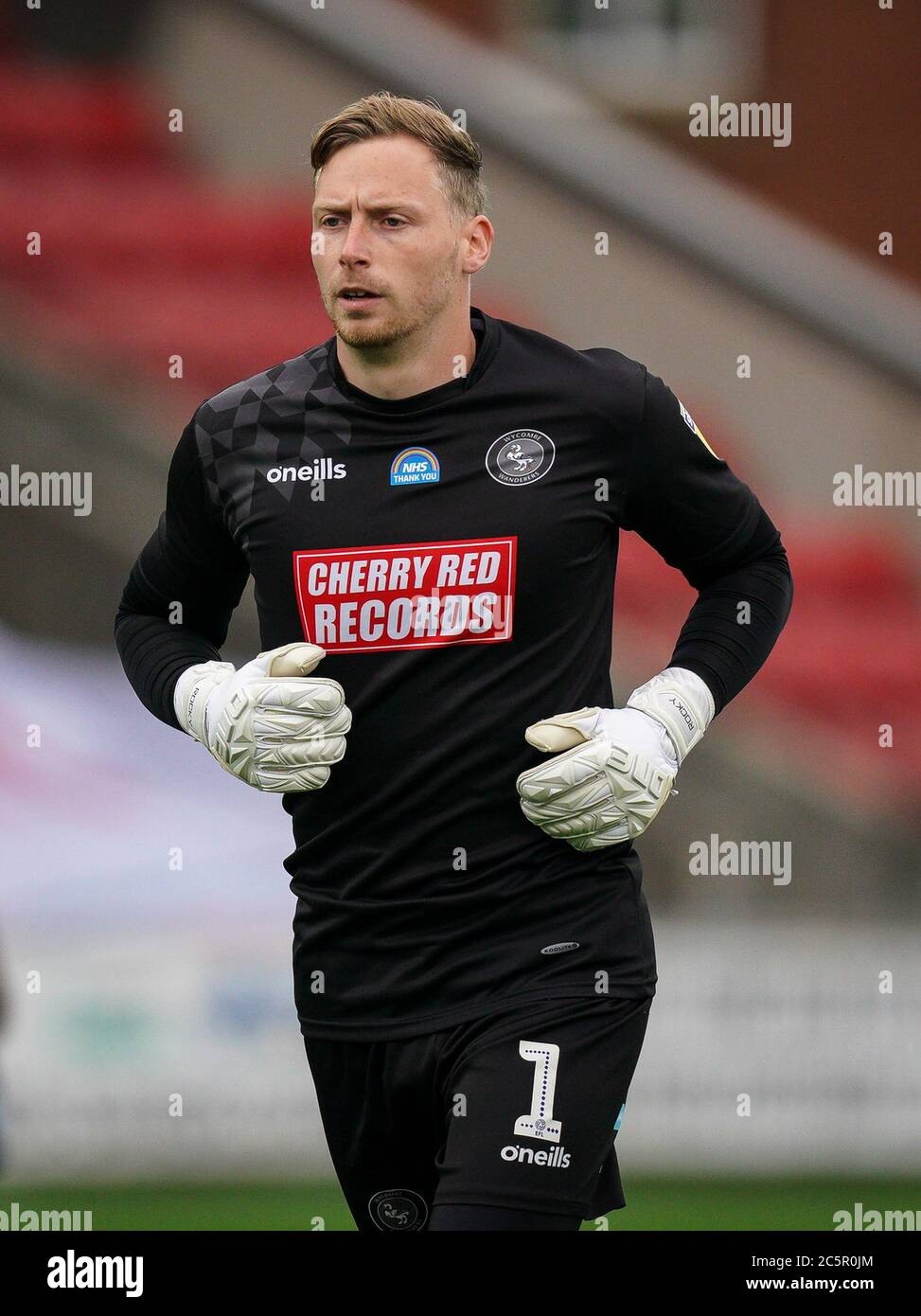 Fleetwood, Royaume-Uni. 03ème juillet 2020. Le gardien de but Ryan Allsop de Wycombe Wanderers pendant le match de la demi-finale de la première jambe de la Ligue des Bétons du ciel 1 entre Fleetwood Town et Wycombe Wanderers derrière des portes fermées en raison des directives gouvernementales actuelles qui permettent au sport de reprendre au stade Highbury, Fleetwood, Angleterre, le 3 juillet 2020. Photo d'Andy Rowland/Prime Media Images. Crédit : images Prime Media/Alamy Live News Banque D'Images