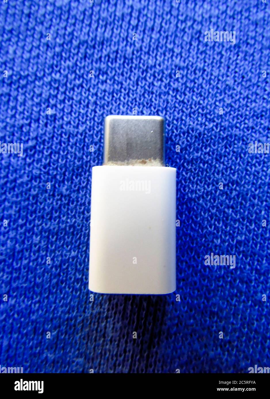 Petit adaptateur USB-C vers USB Banque D'Images