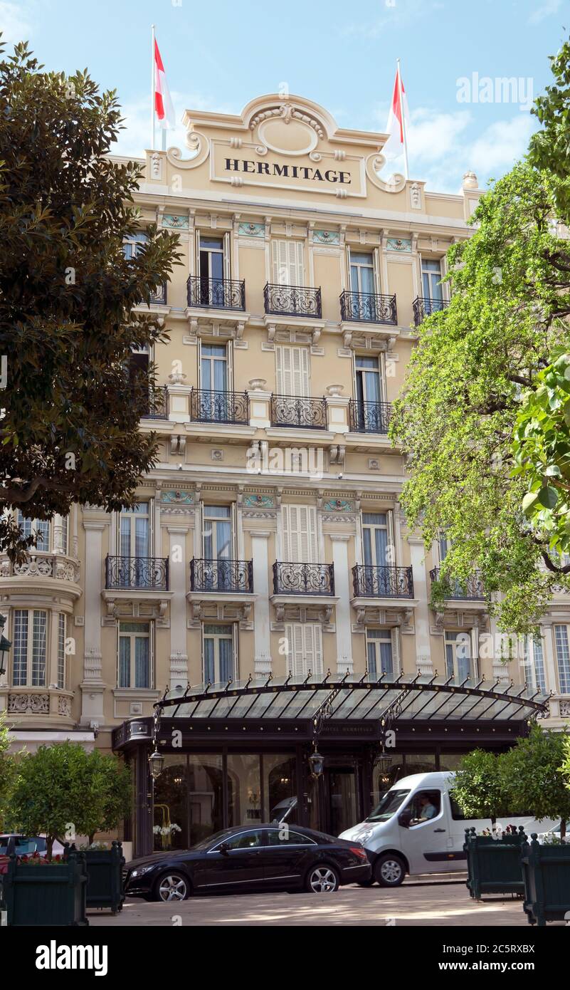 MONTE CARLO, MONACO - 1er MAI : Hôtel Hermitage le 1er mai 2013 à Monte Carlo, Monaco. Cet hôtel de luxe historique a été construit au début des années 1900 dans l'Hea Banque D'Images
