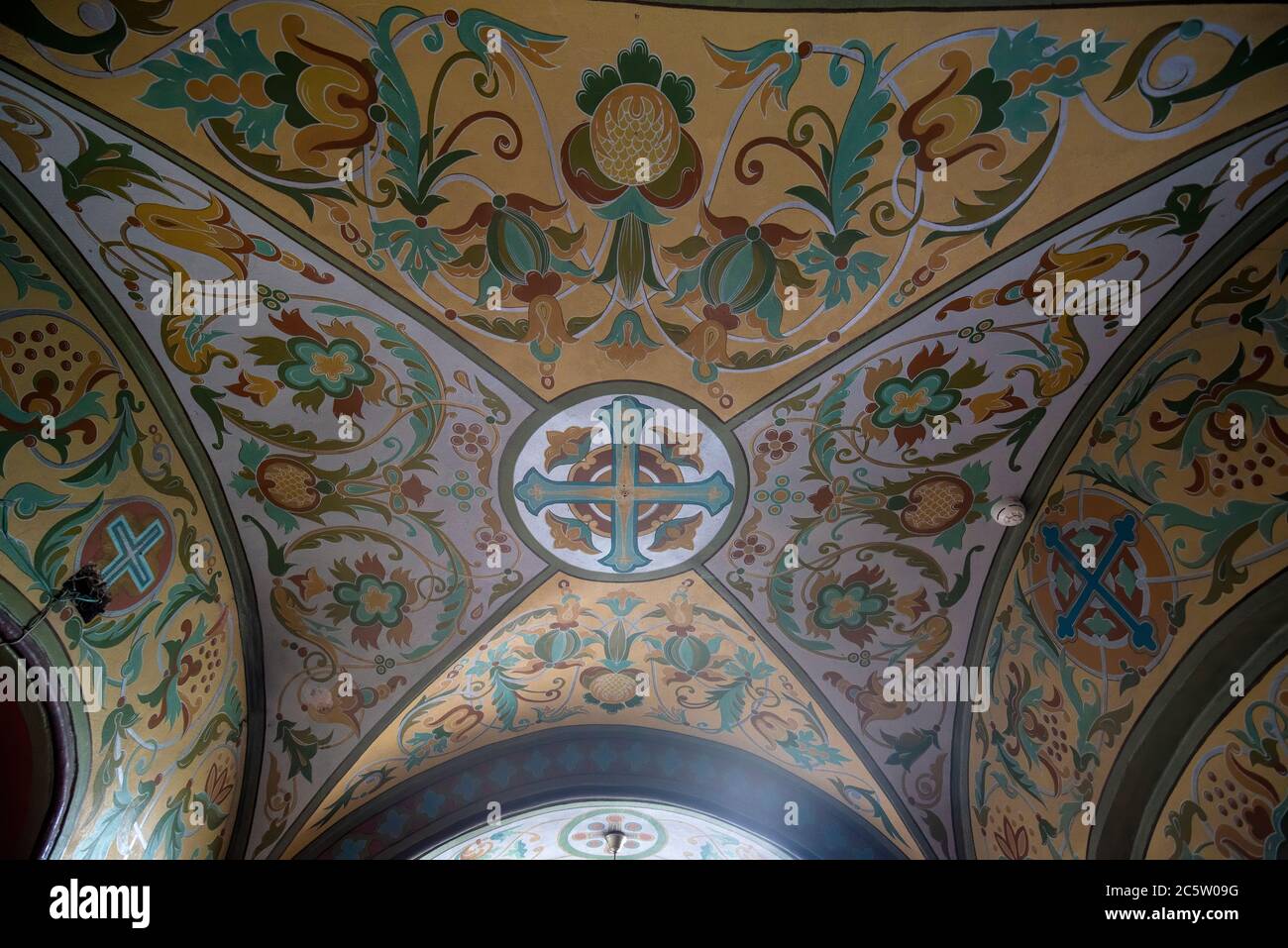 Peterhof, Saint-Pétersbourg, Russie. Intérieur de la Cathédrale des Saints Pierre et Paul. Église orthodoxe russe Banque D'Images