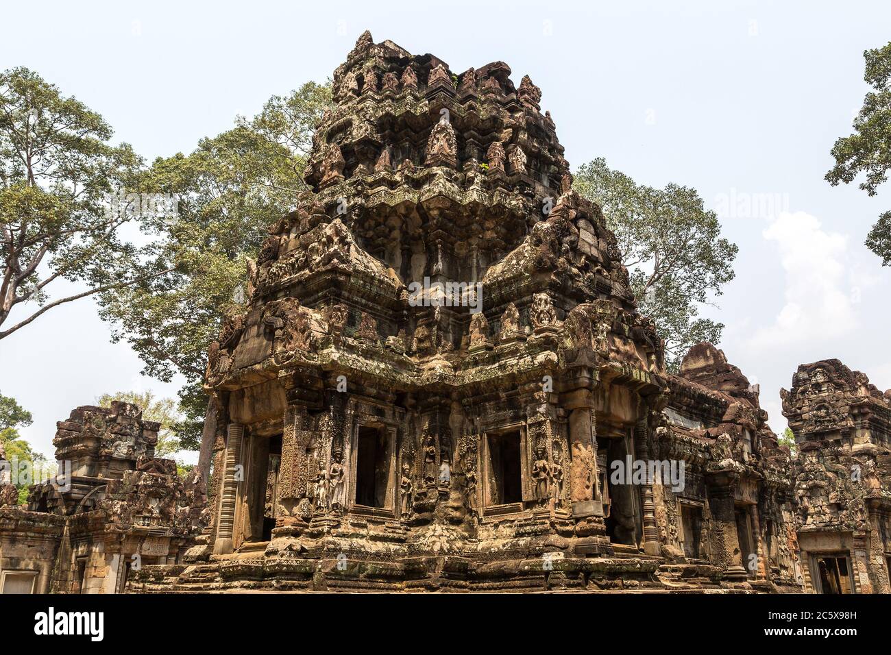 Chau Say Tevoda temple ruines est un temple khmer ancien dans le complexe Angkor Wat à Siem Reap, Cambodge en un jour d'été Banque D'Images