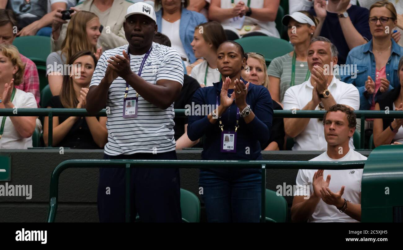 L'équipe Gauff en action lors de son deuxième match au tournoi de tennis Grand Chelem des Championnats de Wimbledon 2019 Banque D'Images