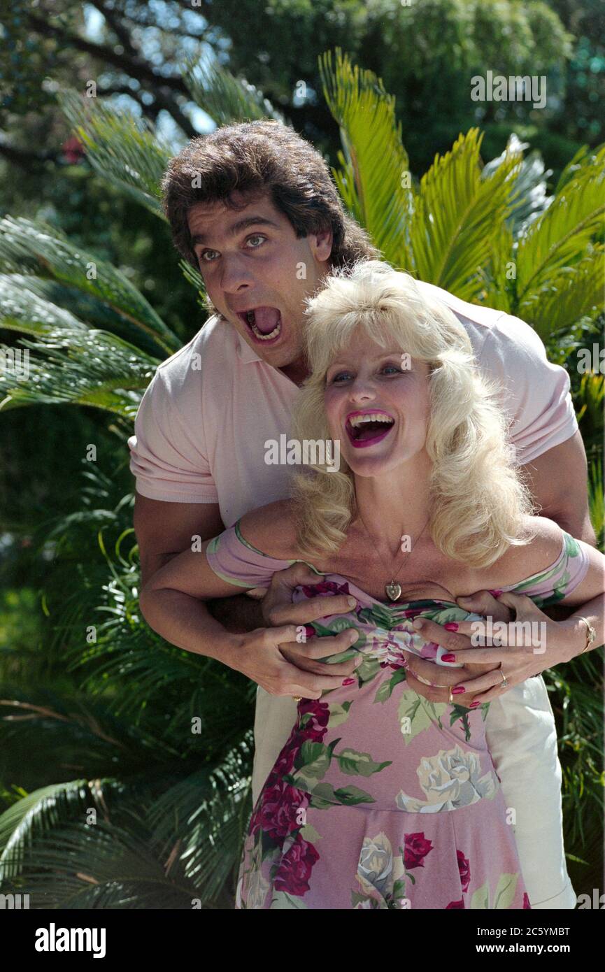 ARCHIVE: CANNES, FRANCE. C. 1989 mai : Lou Ferrigno et Carla Ferrigno au Festival de Cannes. Photo de fichier © Paul Smith/Featureflash Banque D'Images
