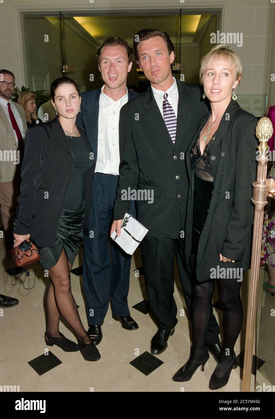ARCHIVE: CANNES, FRANCE. C. 1991 mai : Sadie Frost, Gary Kemp, Martin Kemp et Shirlie Holliman au Festival de Cannes. Photo de fichier © Paul Smith/Featureflash Banque D'Images