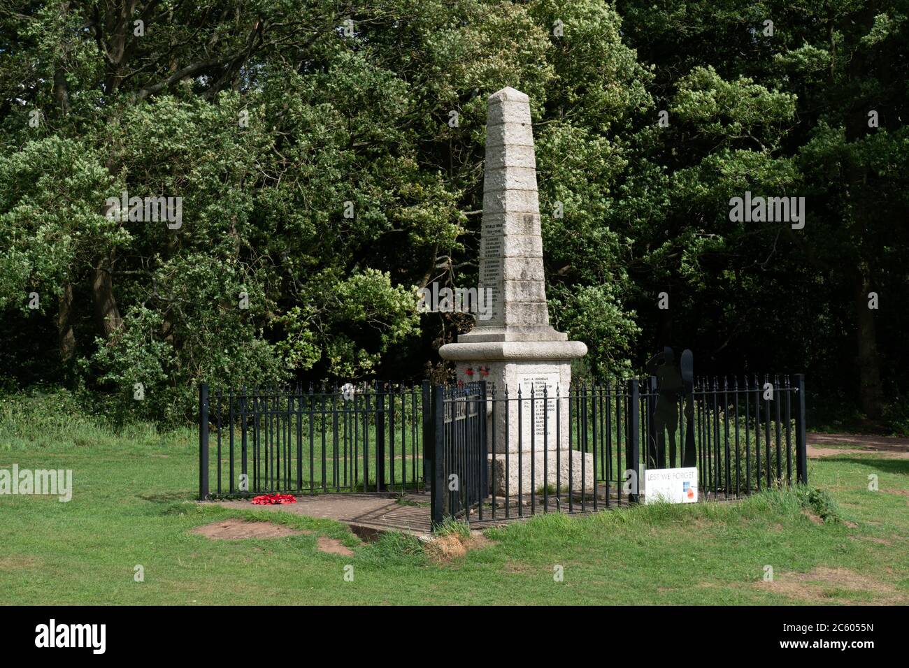 Mémorial de guerre sur Kinver Edge. Staffordshire. ROYAUME-UNI Banque D'Images