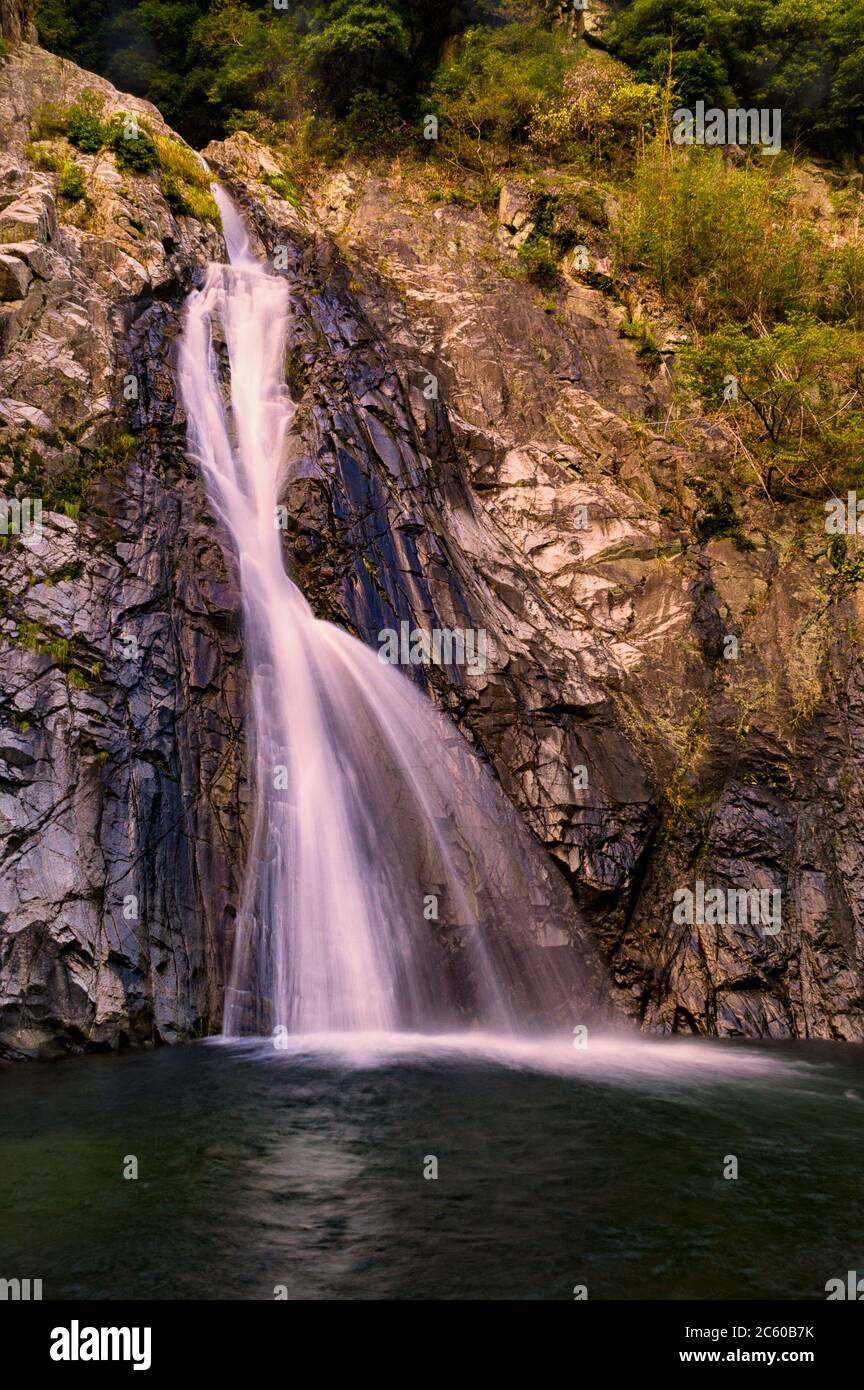 Chutes d'eau Nunobiki sur les pentes du mont Rokko à Kobe, préfecture de Hyogo au Japon Banque D'Images