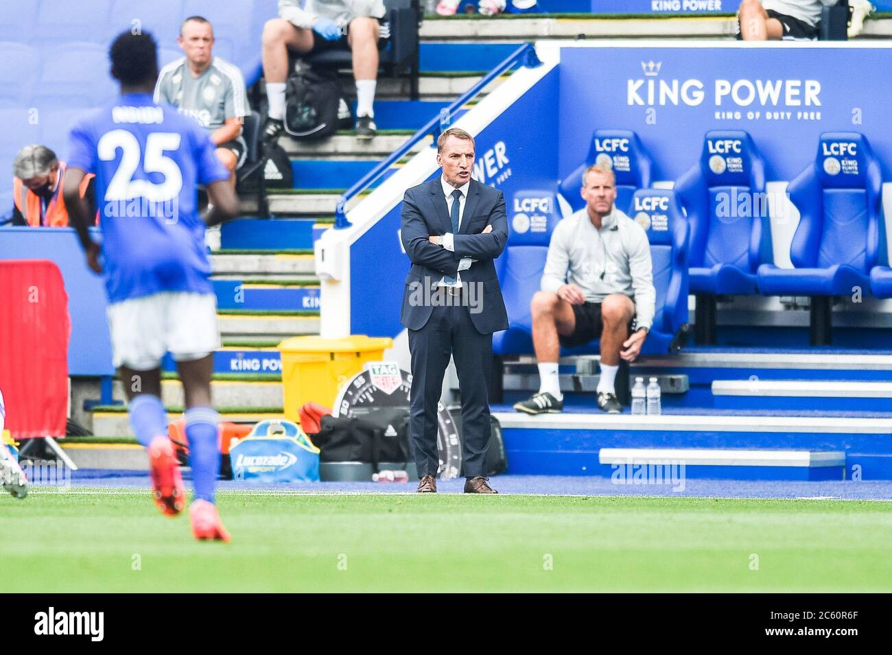 LEICESTER, ANGLETERRE - JUILLET 04 : Brendan Rogers, directeur de Leicester City, lors du match de la Premier League entre Leicester City et Crystal Palace au King Power Stadium, le 4 juillet 2020 à Leicester, Royaume-Uni. Les stades de football de toute l'Europe restent vides en raison de la pandémie du coronavirus, car les lois gouvernementales interdisant aux fans de prendre leurs distances à l'intérieur des lieux, ce qui entraîne le jeu de tous les présentoirs derrière des portes fermées. (Photo par MB Media) Banque D'Images