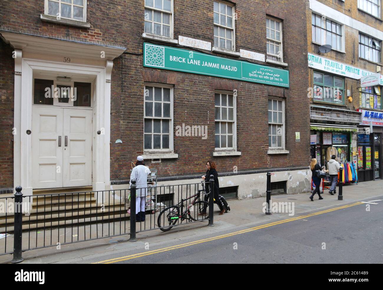 LONDRES, Royaume-Uni - 22 AVRIL 2016 : Mosquée de Brick Land Jamme Masjid dans le quartier de Spitalfields à Londres. La majorité des fidèles locaux de la mosquée le sont Banque D'Images