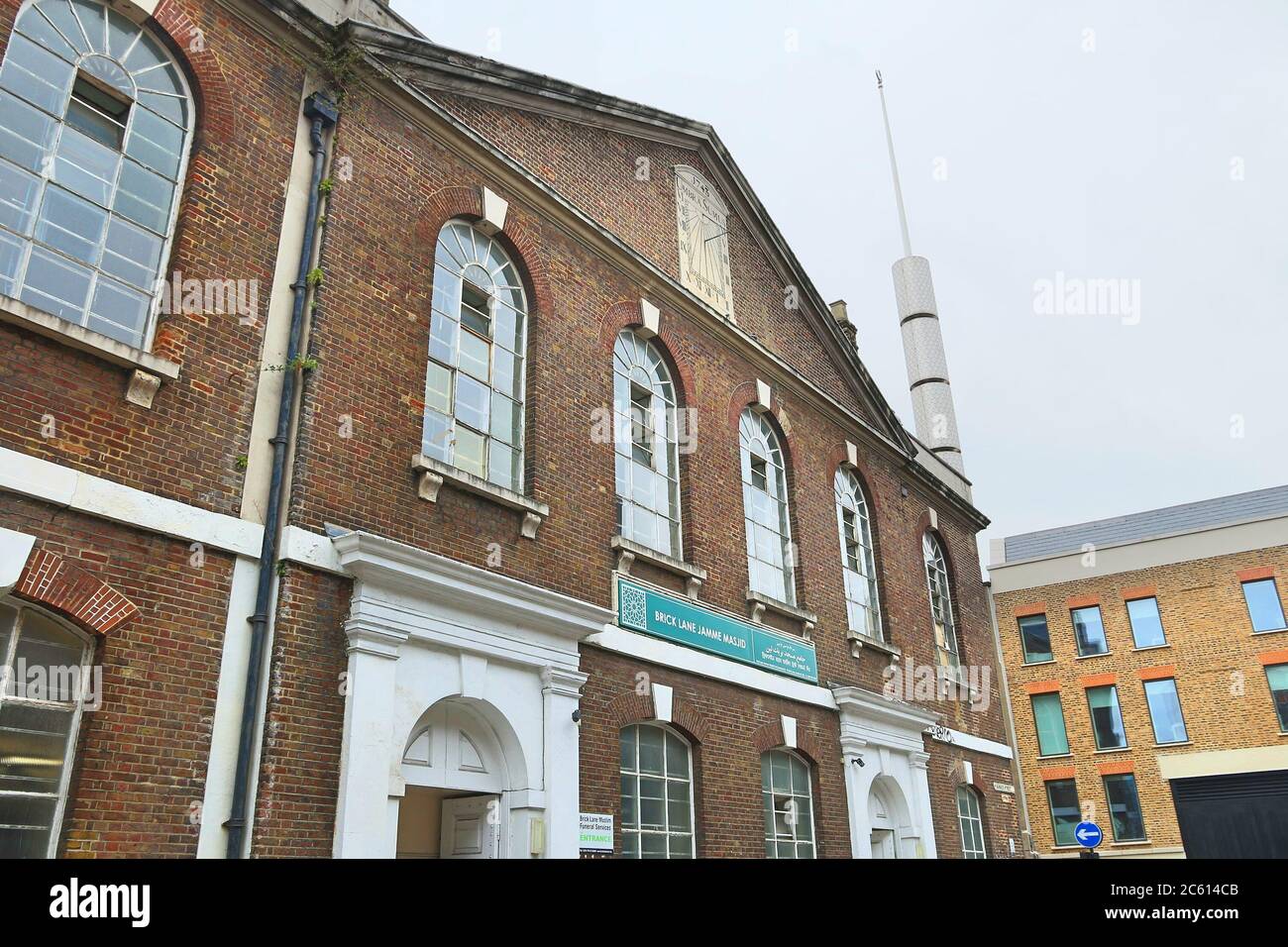 LONDRES, Royaume-Uni - 22 AVRIL 2016 : Mosquée de Brick Land Jamme Masjid dans le quartier de Spitalfields à Londres. La majorité des fidèles locaux de la mosquée le sont Banque D'Images