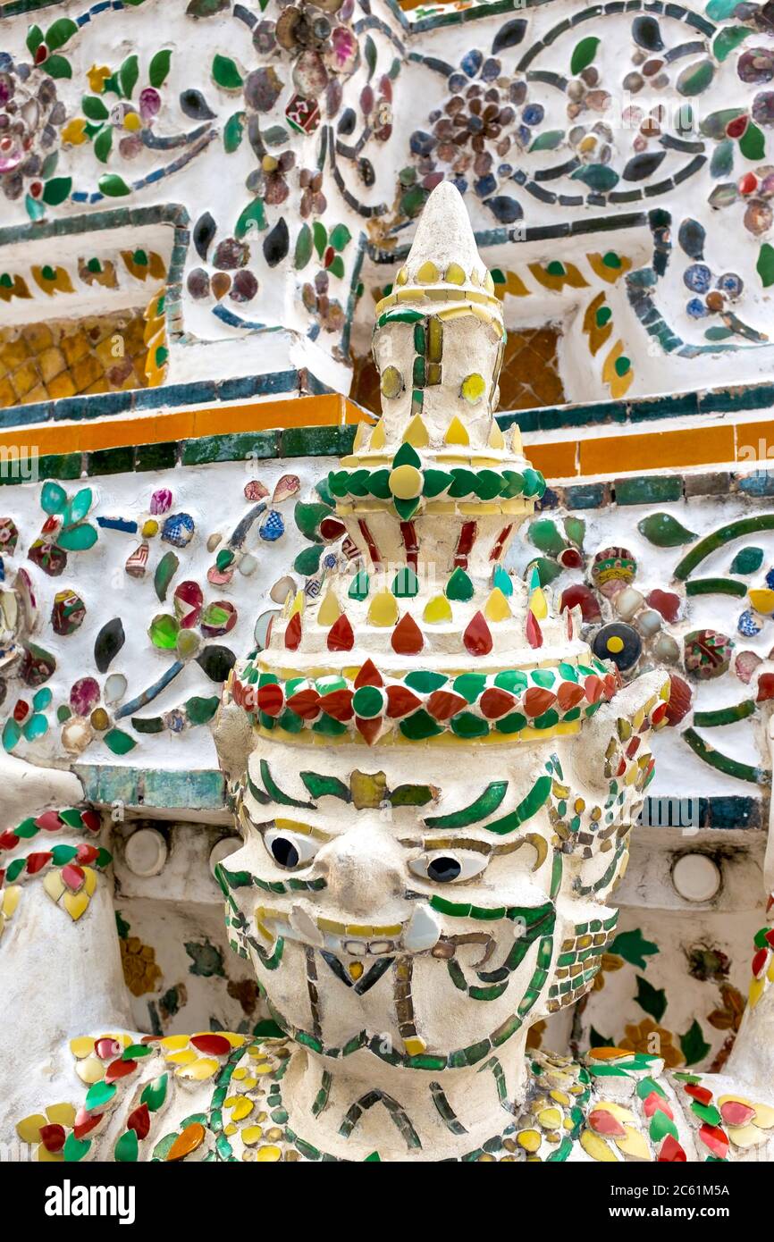 Détail du Wat Arun, Bangkok, Thaïlande, récemment restauré Banque D'Images