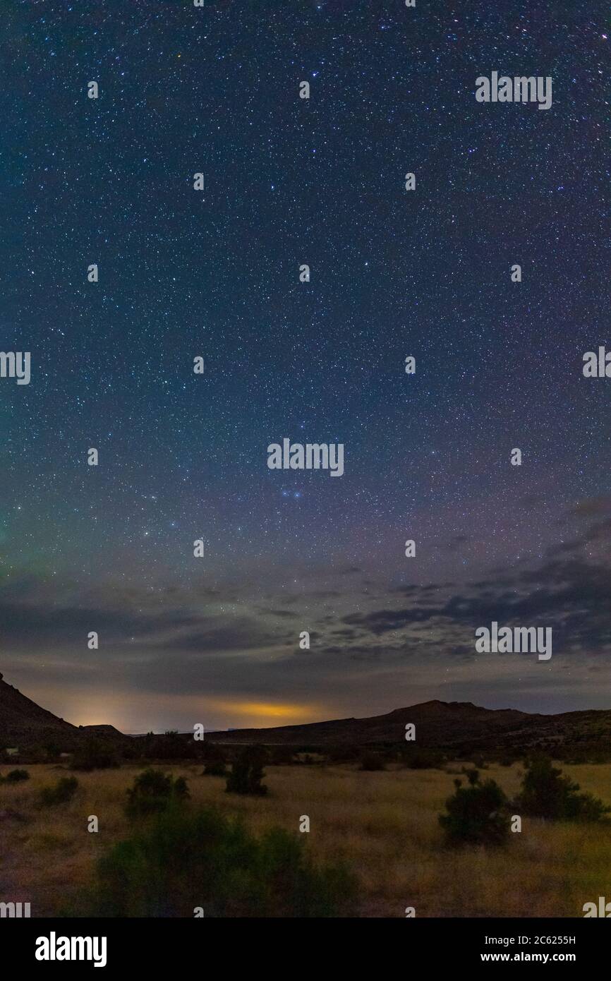 Ciel étoilé dans le désert de l'Utah avec étoiles, près de Moab, États-Unis Banque D'Images