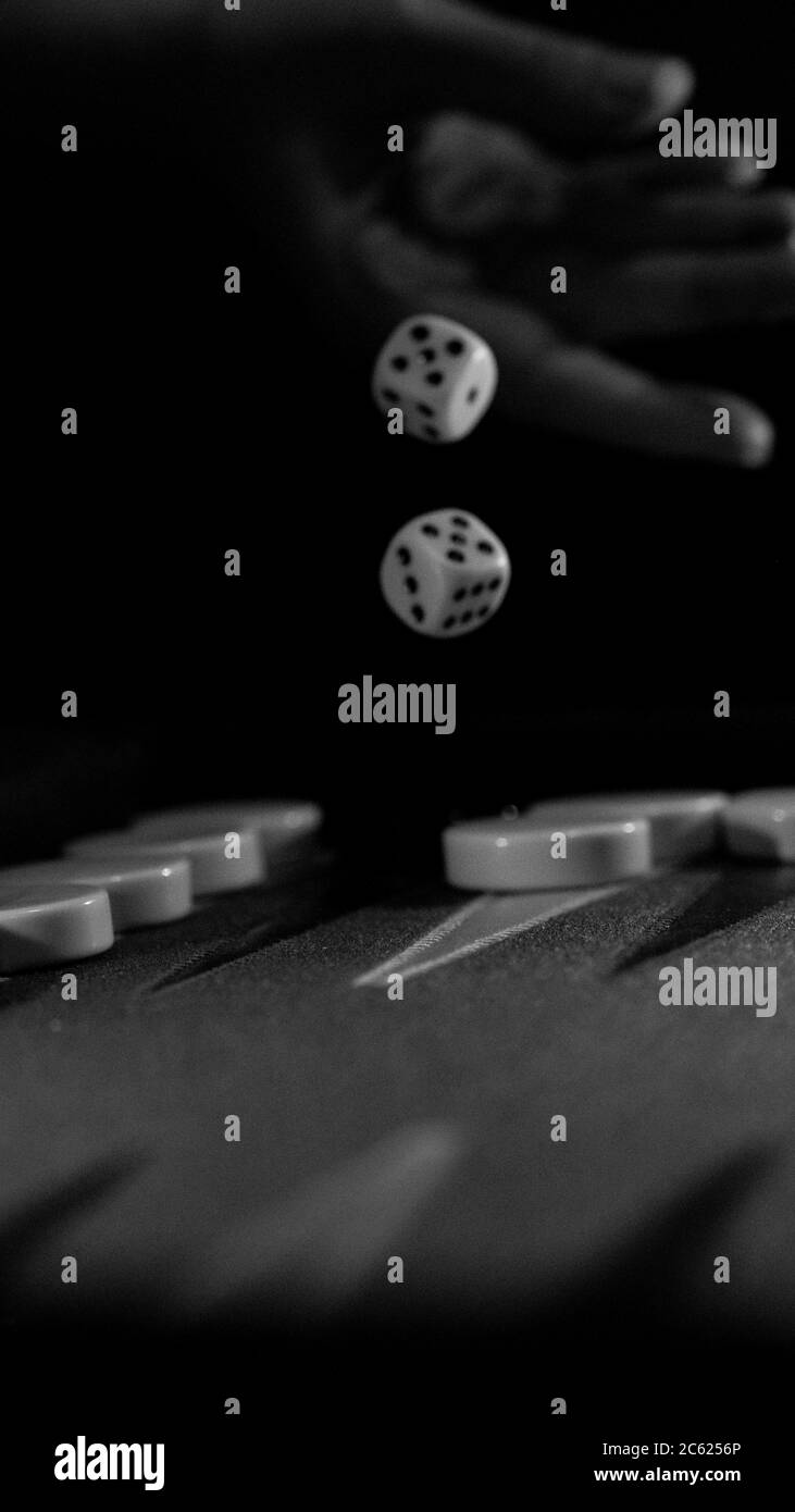 jeu de backgammon en milieu de jeu Banque D'Images