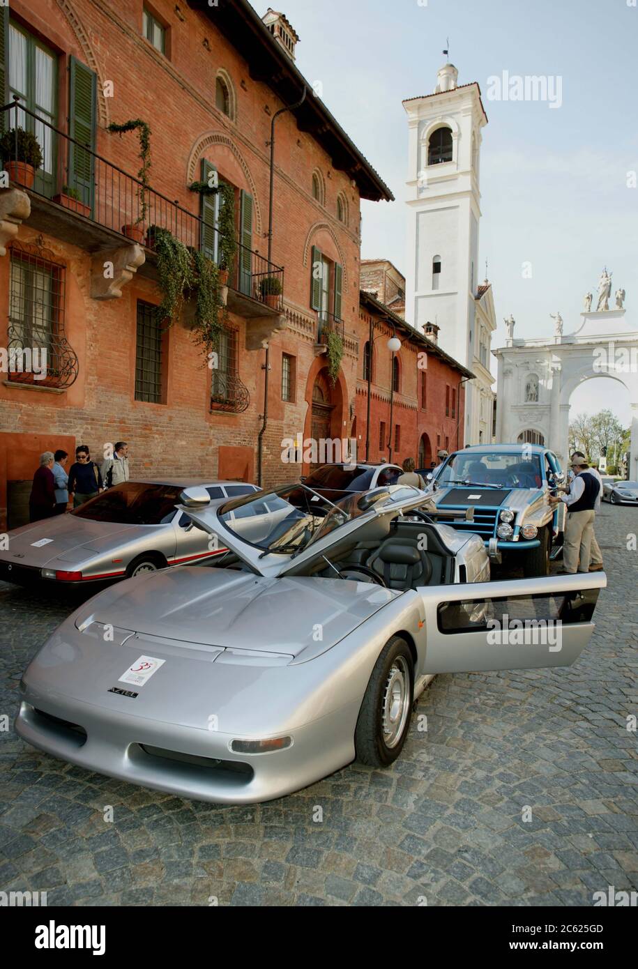 L'italien Aztec(1988) sur le trajet du 35e anniversaire de l'ItalDesign jusqu'à la Villa d'Este Lac de Côme Italie 2003 Banque D'Images