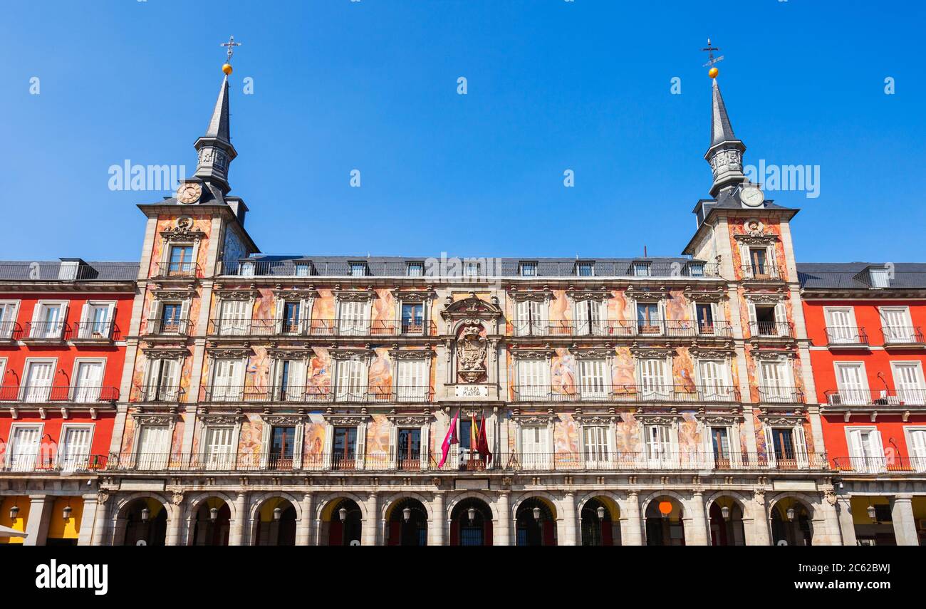 Hôtel de ville à la Plaza Mayor ou place principale, une place centrale dans la ville de Madrid, Espagne. Banque D'Images