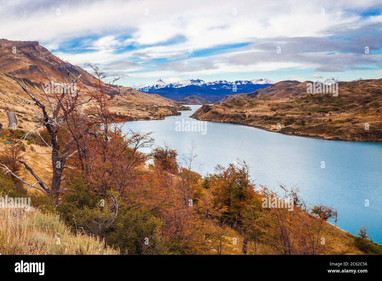 Torres del Paine est un parc national qui comprend des montagnes, des glaciers, des lacs, et des rivières dans le sud de la Patagonie, au Chili. Banque D'Images