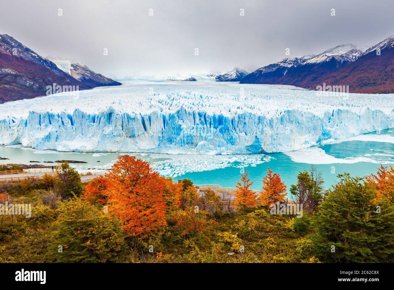 Le Glacier Perito Moreno Est Un Glacier Situ Dans Le Parc National Los Le Glacier Perito Moreno Est Un Glacier Situ Dans Le Parc National Los