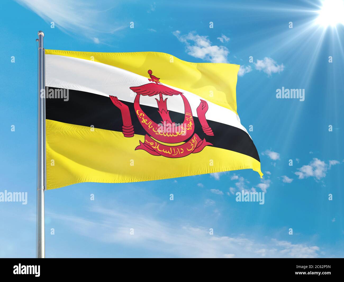 Drapeau national du Brunei agitant dans le vent contre un ciel bleu profond. Tissu de haute qualité. Concept de relations internationales. Banque D'Images