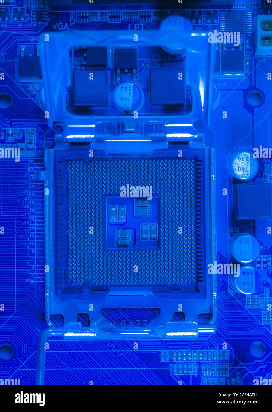 Carte de circuit imprimé avec fond bleu Banque D'Images