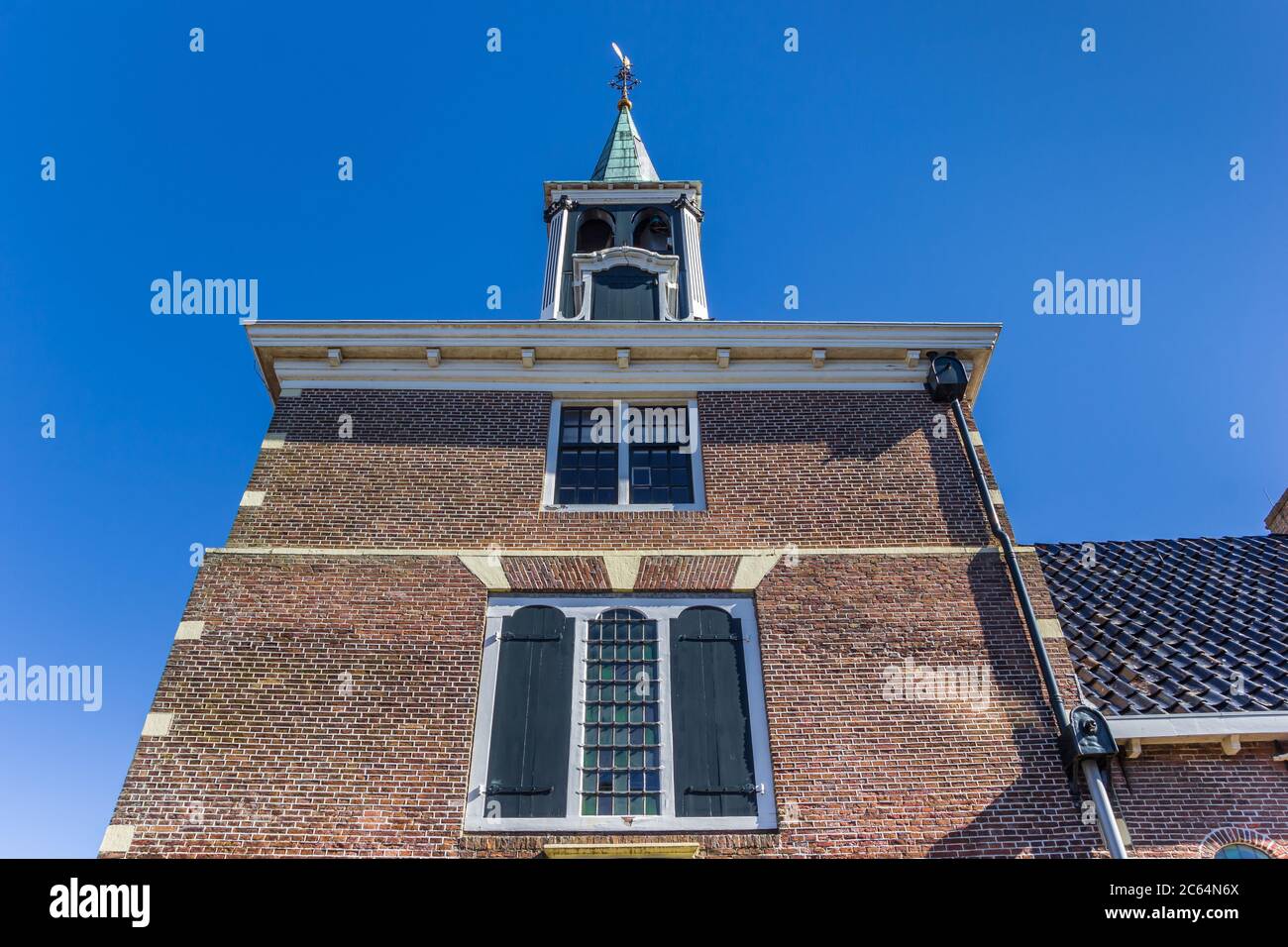 Façade de la maison de pesage historique à Makkum, pays-Bas Banque D'Images