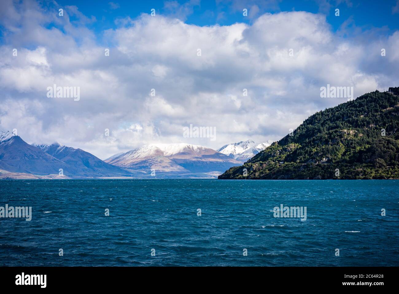 Vue panoramique sur le lac Wakatipu, Queenstown, Nouvelle-Zélande Banque D'Images