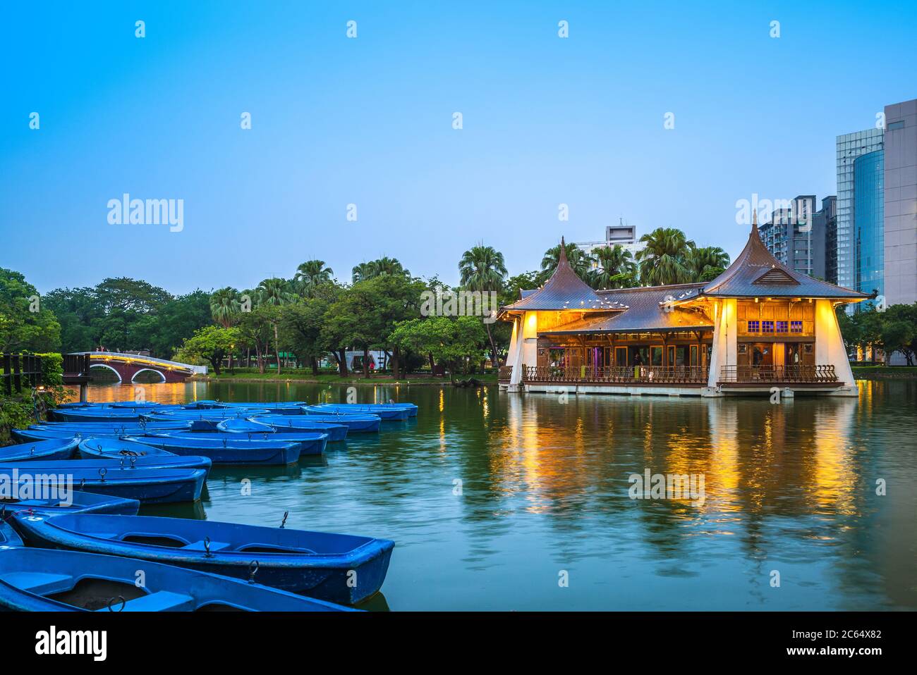 Scène de nuit de Taichung à Zhongshan park Banque D'Images