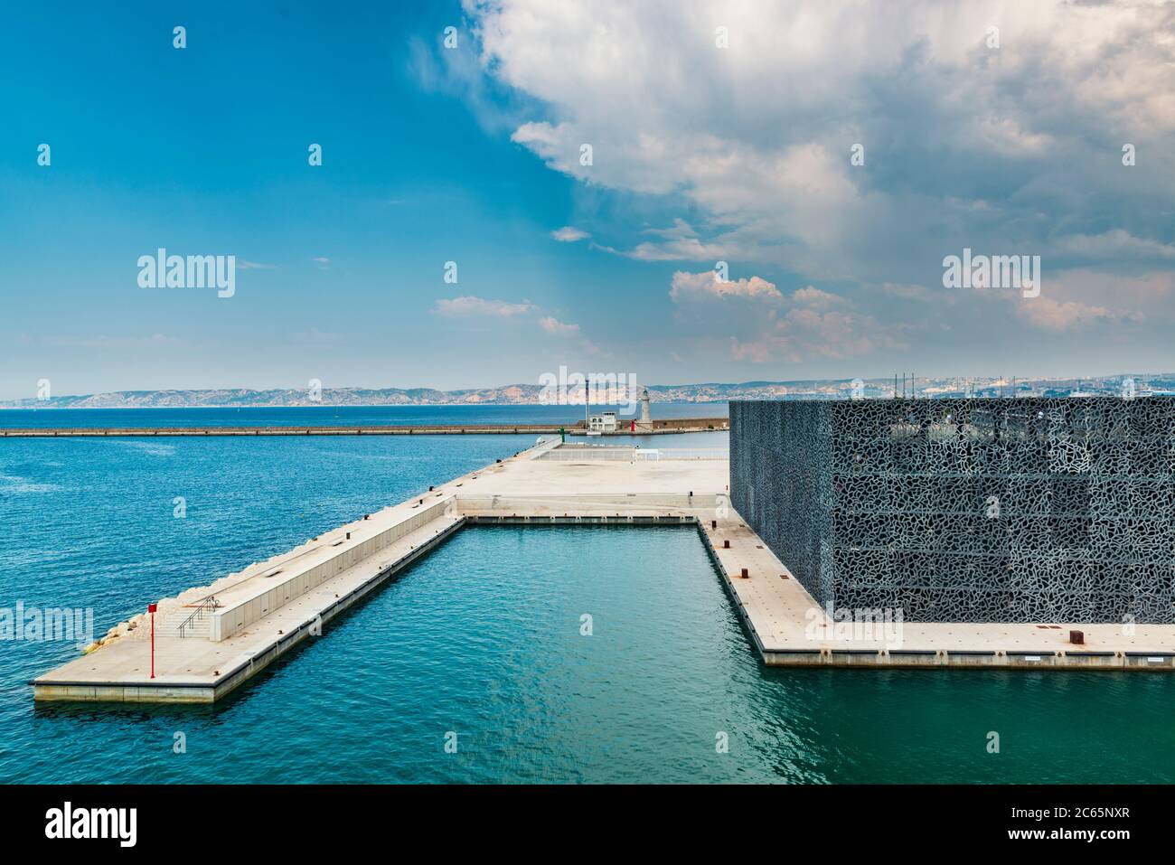 Front de mer de Marseille et Mucem. Vue sur Marseille. Destination de voyage célèbre en France Banque D'Images
