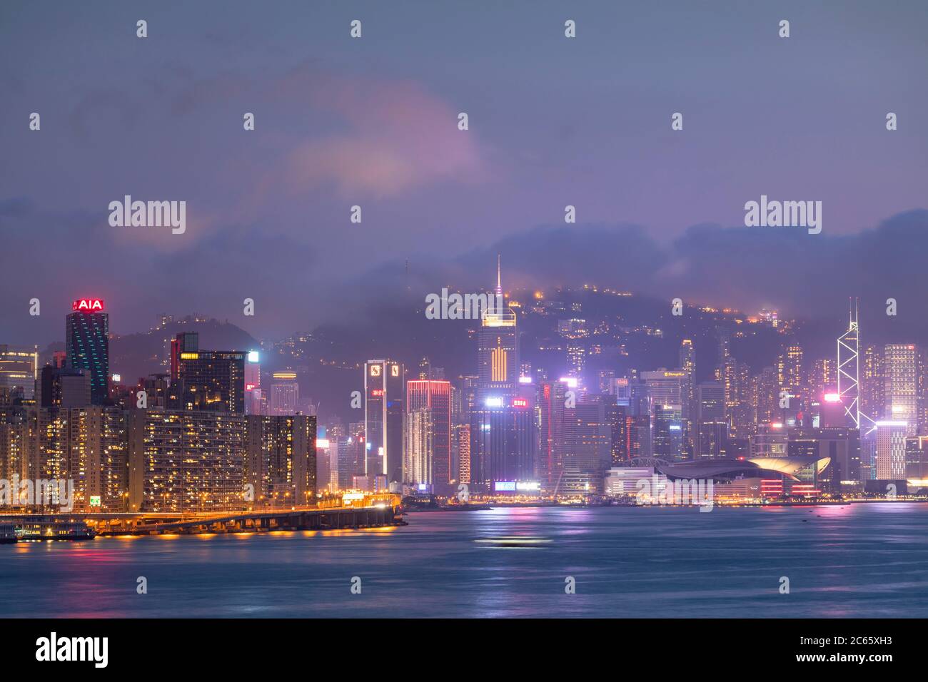L'île de Hong Kong skyline at Dusk, Hong Kong Banque D'Images