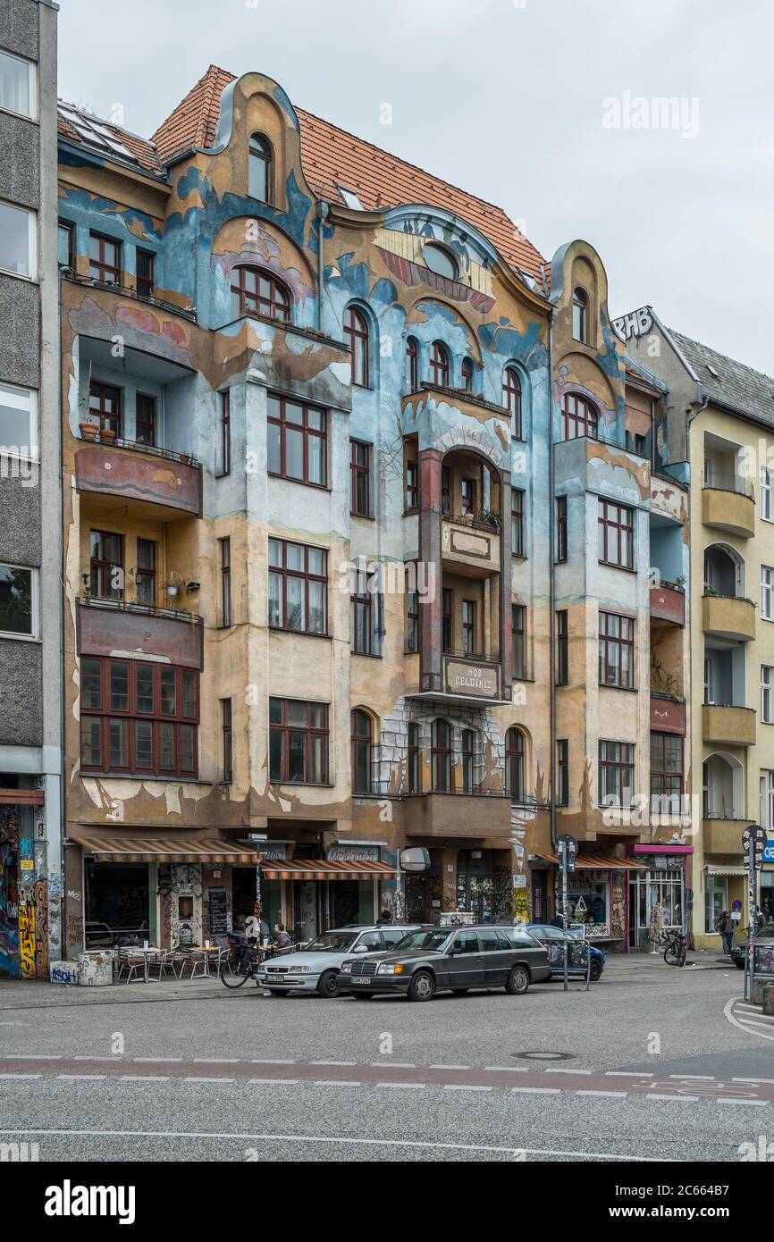 Maison colorée occupée à Berlin Banque D'Images