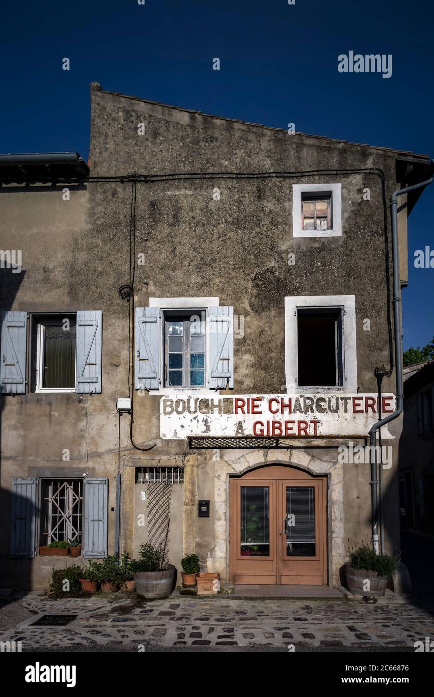 Ancienne boucherie de Lagrasse, la place est classée parmi les plus beaux villages de France, Banque D'Images