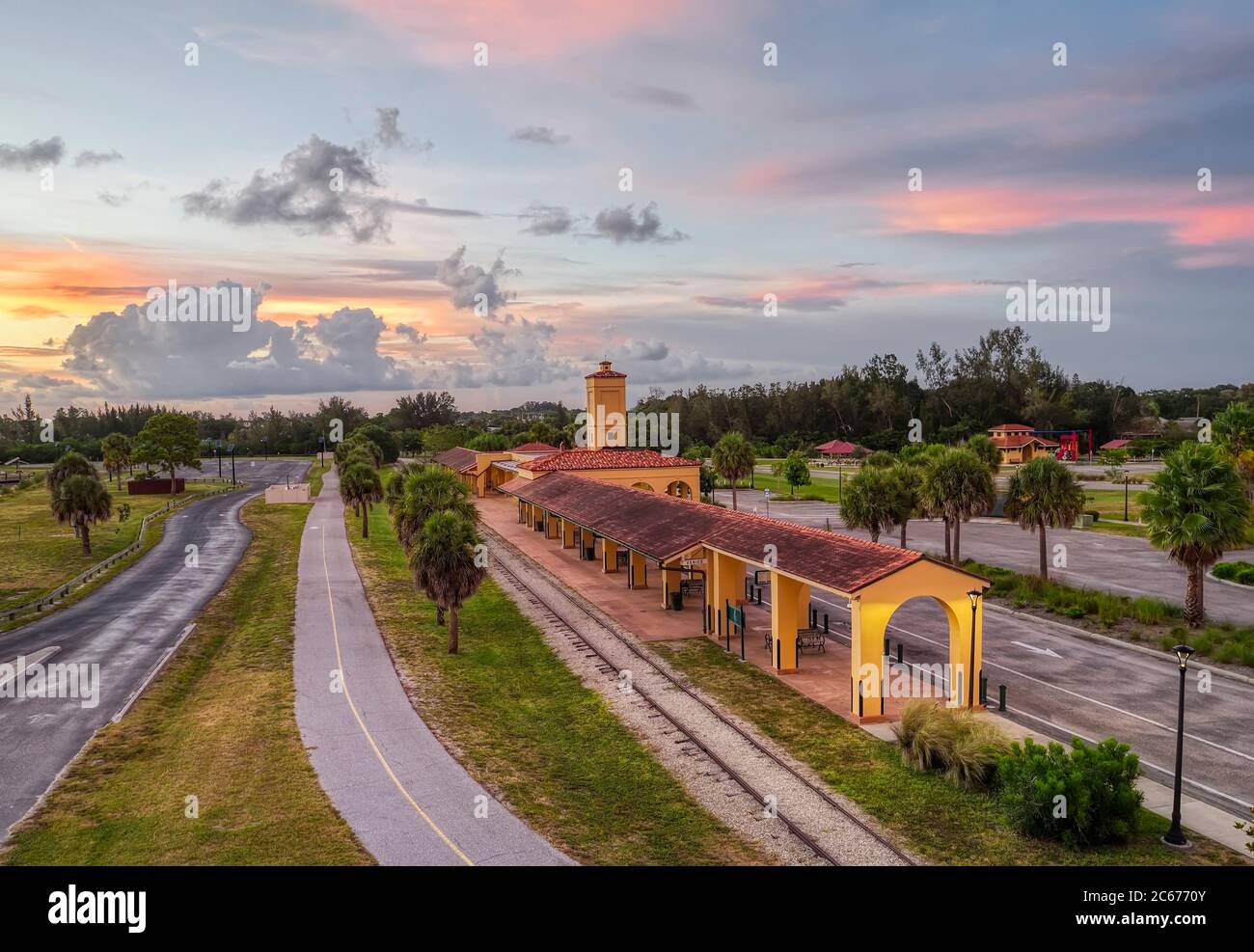 Le dépôt historique de train de Venise de style méditerranéen revival construit en 1927 par le Seaboard Air Line Railway à Venise en Floride aux États-Unis Banque D'Images