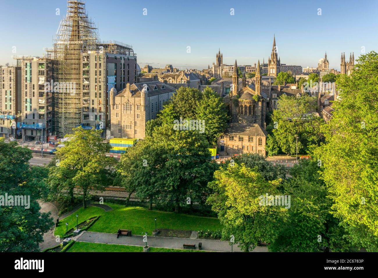 Vue d'Aberdeen vers l'est, en traversant Union Terrace Gardens. Banque D'Images