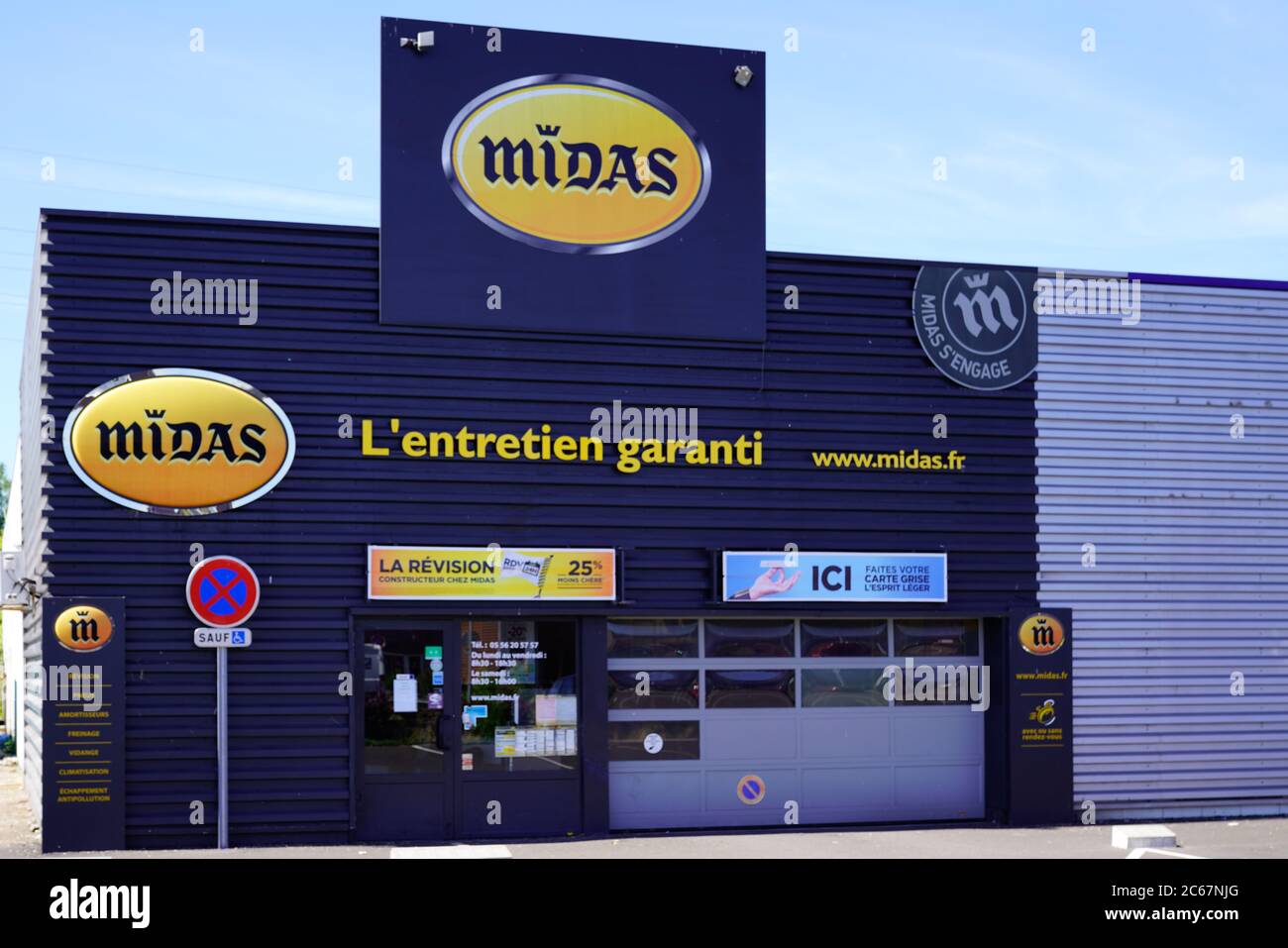 Bordeaux , Aquitaine / France - 07 05 2020 : signe du logo Midas sur le  bâtiment de la station de voiture et automobiles Service de l'usine de  garage Photo Stock - Alamy