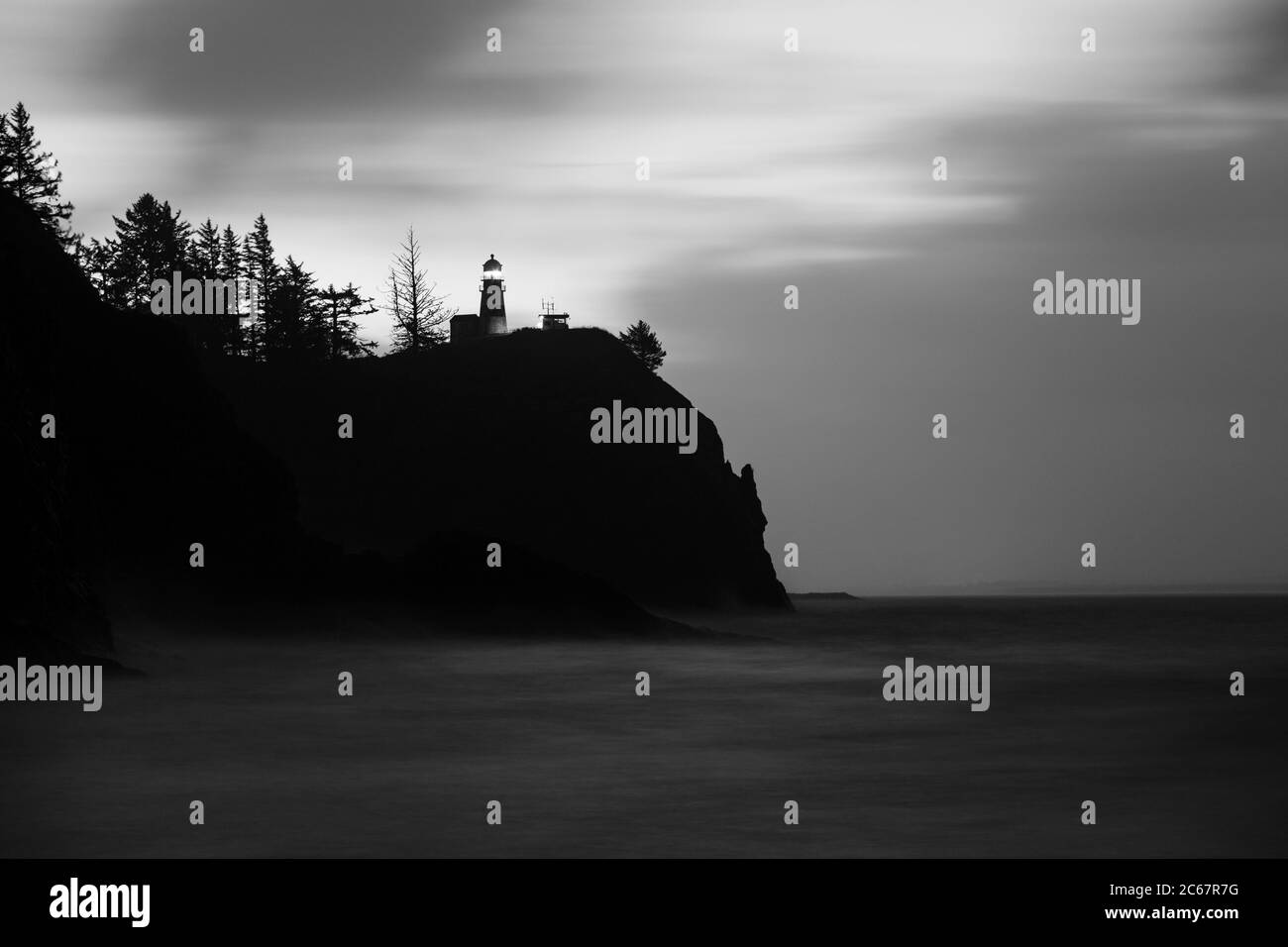 Vue panoramique sur la côte au crépuscule, Cape déception, Oregon, États-Unis Banque D'Images