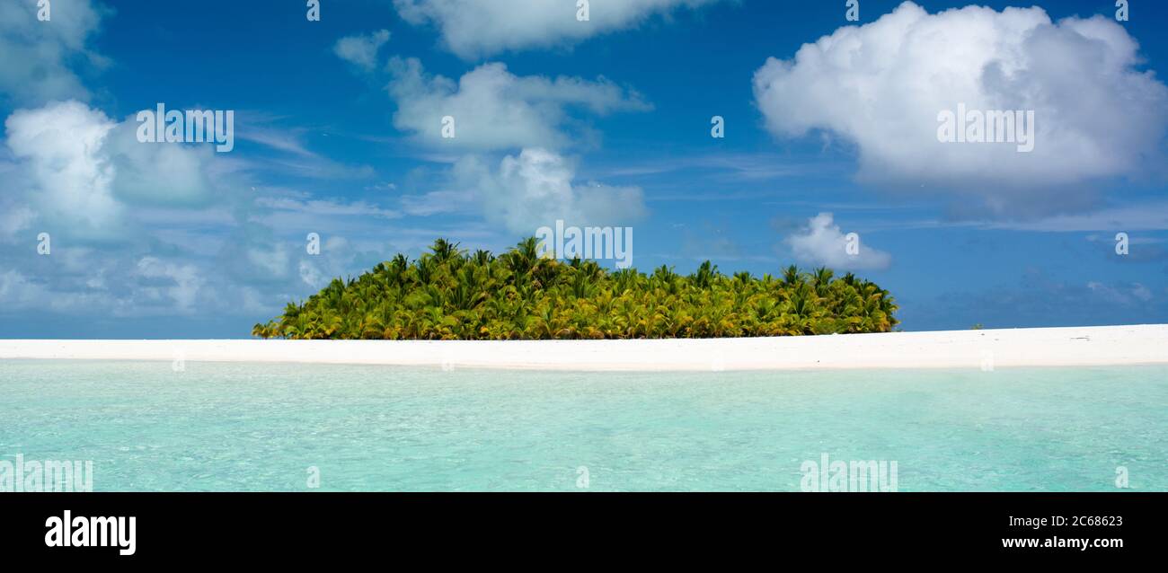 Vue sur la plage sur Aitutaki Lagoon, Aitutaki, îles Cook Banque D'Images