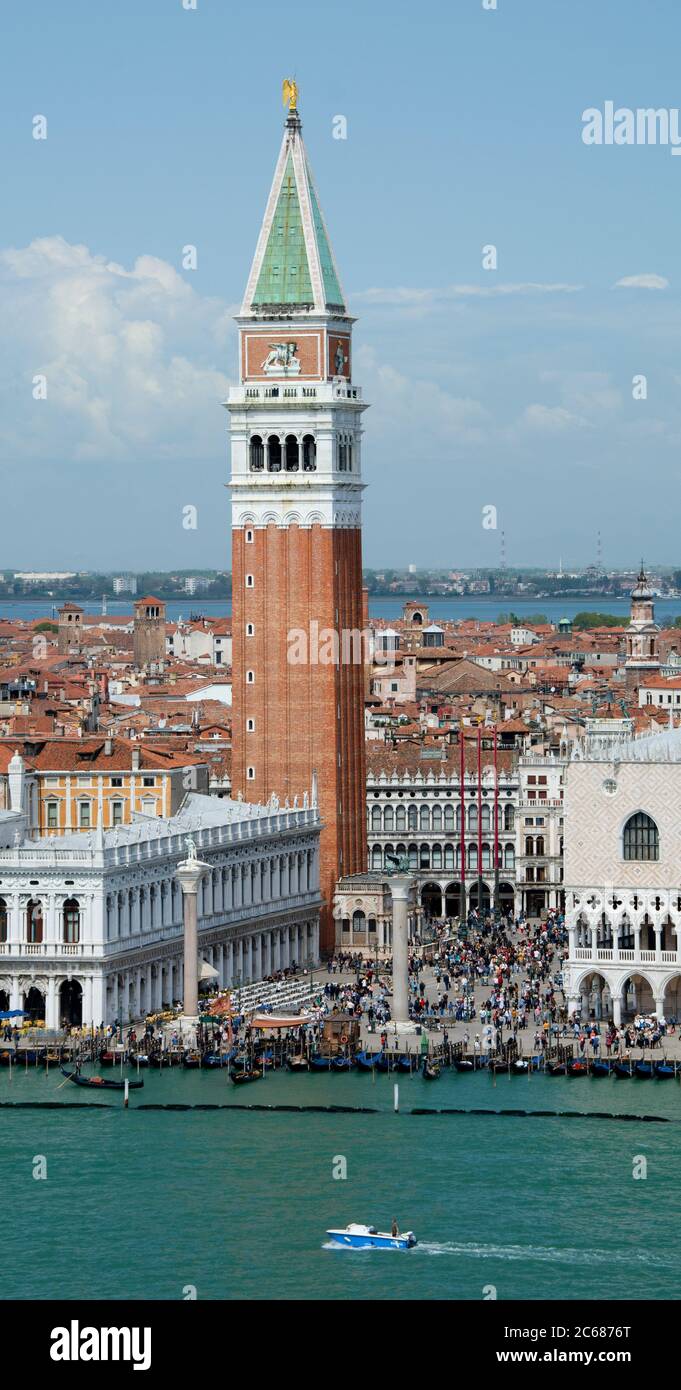 Vue sur la ville et les bâtiments, Venise, Vénétie, Italie Banque D'Images